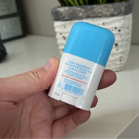 Megababe - Picture 2 of 3